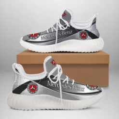 Premium Sneaker Yeezy Boost MERCEDES-WK6-000BB1185