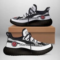 Premium Sneaker Yeezy Boost MERCEDES-WK6-000BB1184