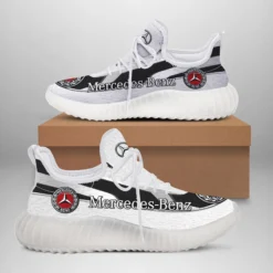 Premium Sneaker Yeezy Boost MERCEDES-WK6-000BB1182